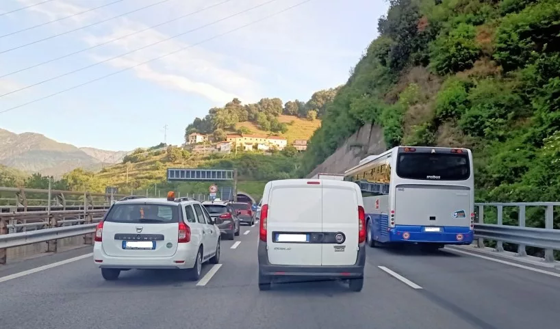 Caos Autostrade Ritornano I Cantieri Dopo La Pausa Pasquale Code