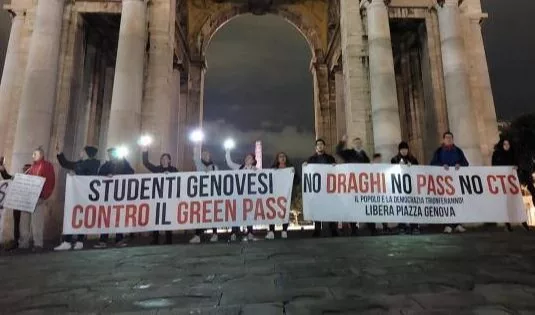 No Green Pass Corteo Del Sabato Per Le Vie Del Centro Di Genova