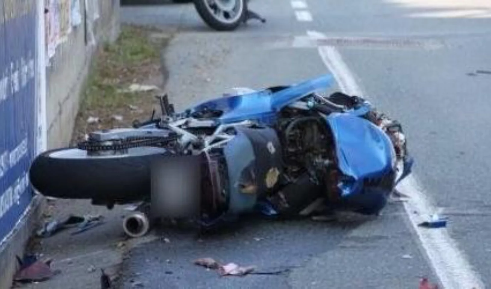 Rovegno Schianto In Moto Contro Il Guardrail Grave Un Centauro