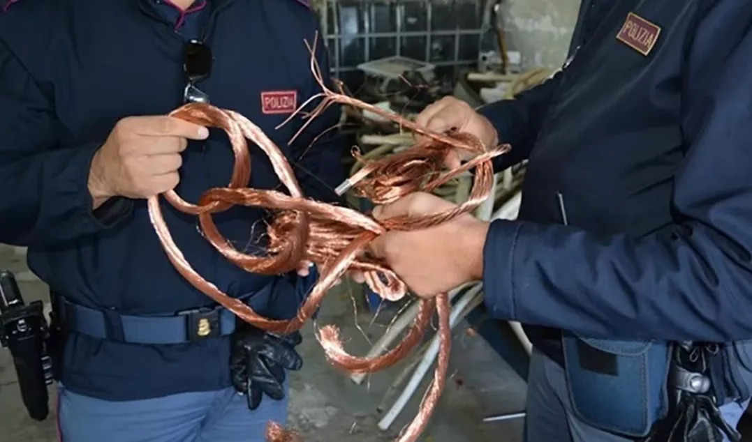 Genova Altro Furto Di Rame Dei Ladri Seriali Lungo Le Ferrovie