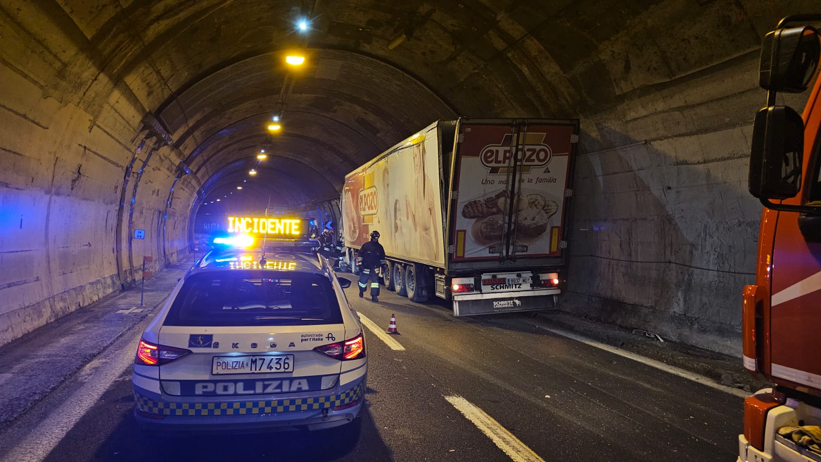 A10, camion contro galleria: fino a 9km di coda tra Genova Pra' e Celle