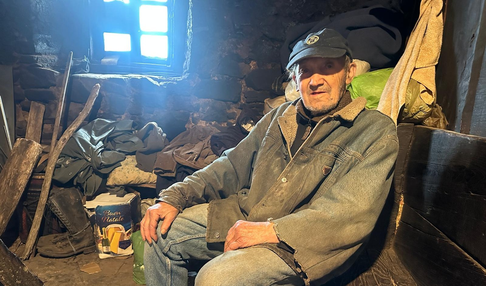 Guido, 95 anni: vive isolato sul monte Gottero a mezz'ora dalla civiltà