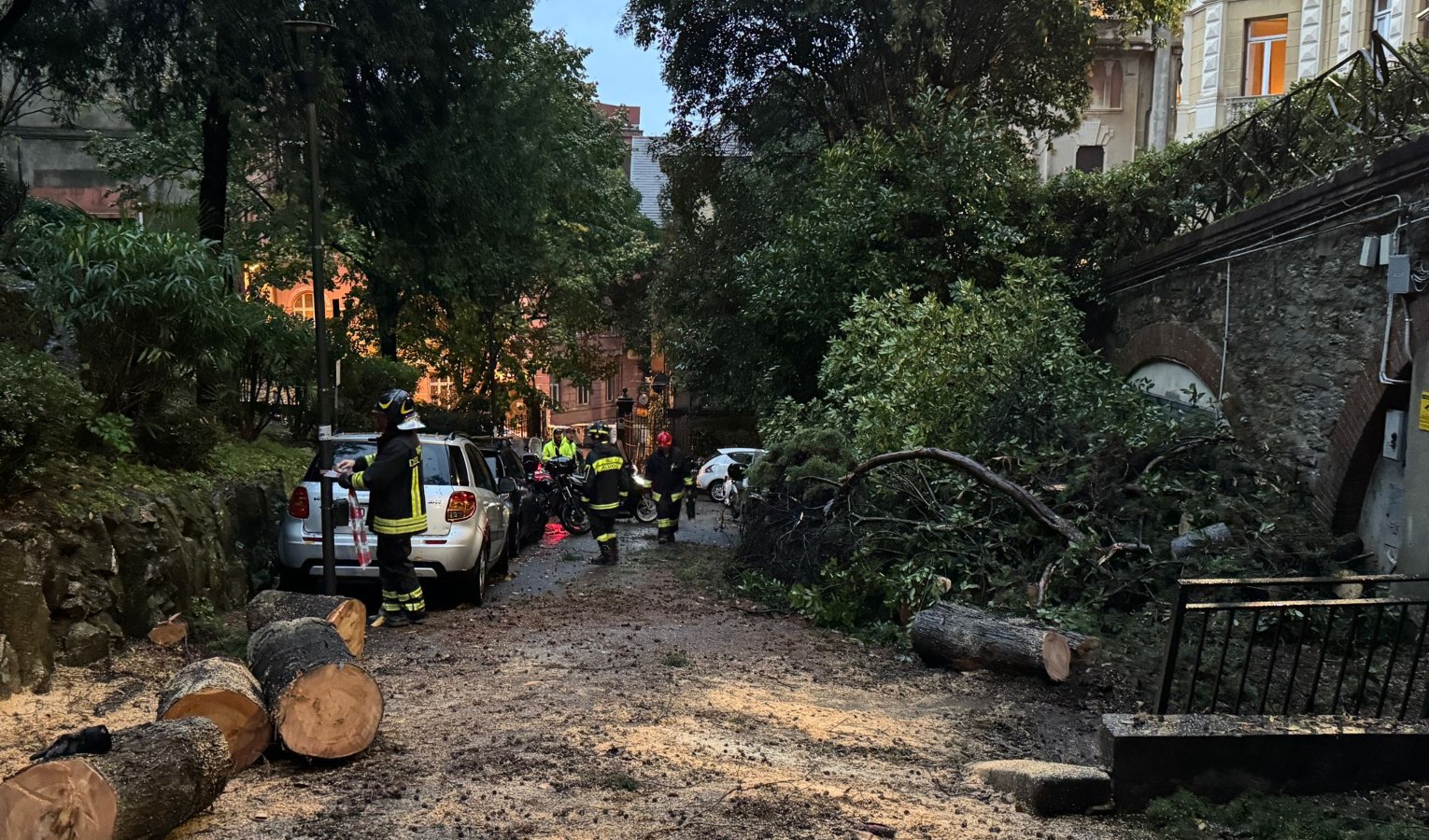 Allerta arancione fino a mezzanotte, quattro sfollati a Calice al Cornoviglio. Primocanale in diretta