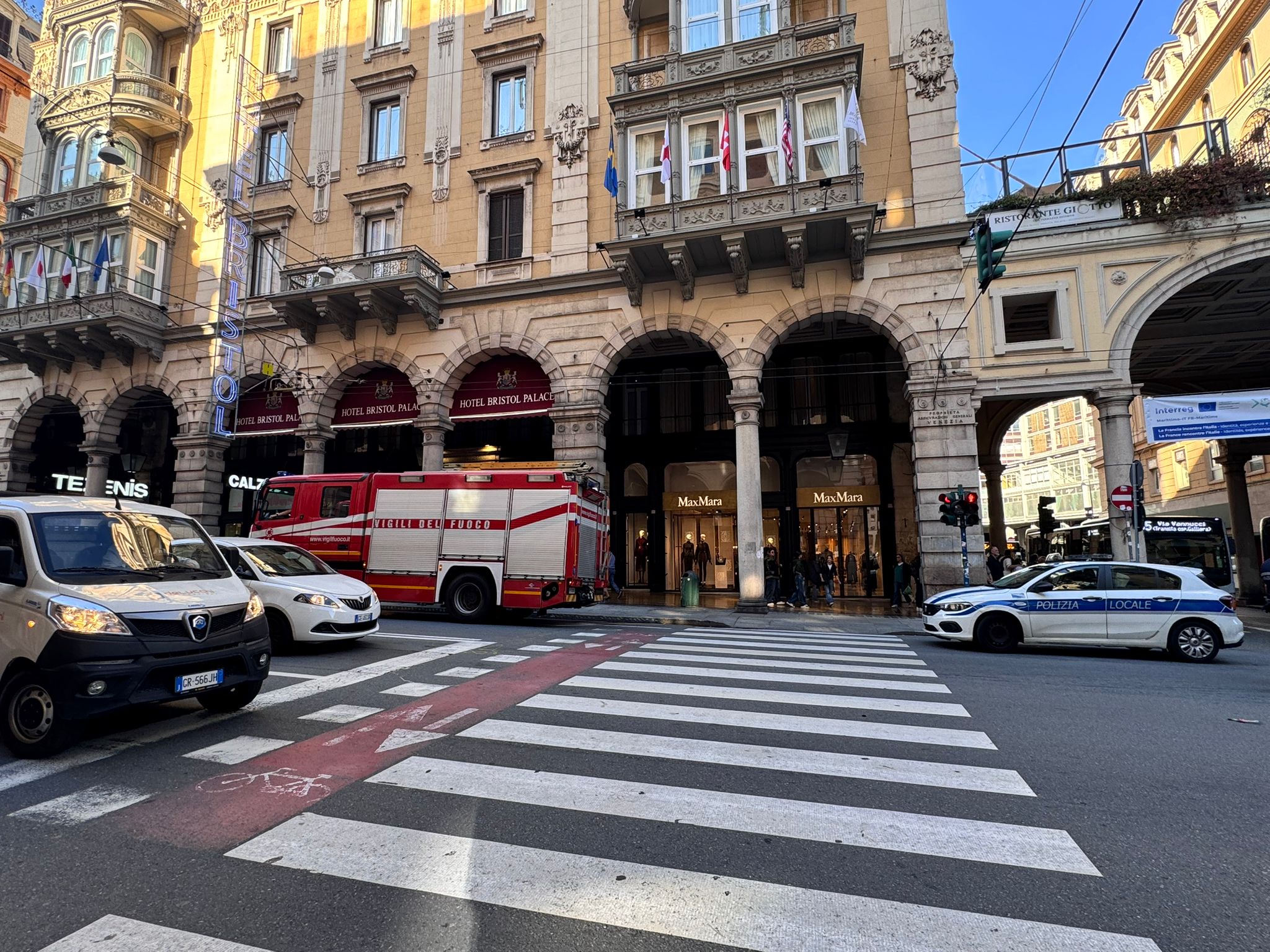 Due pacchi sospetti nel giro di pochi minuti a Genova: erano falsi allarmi
