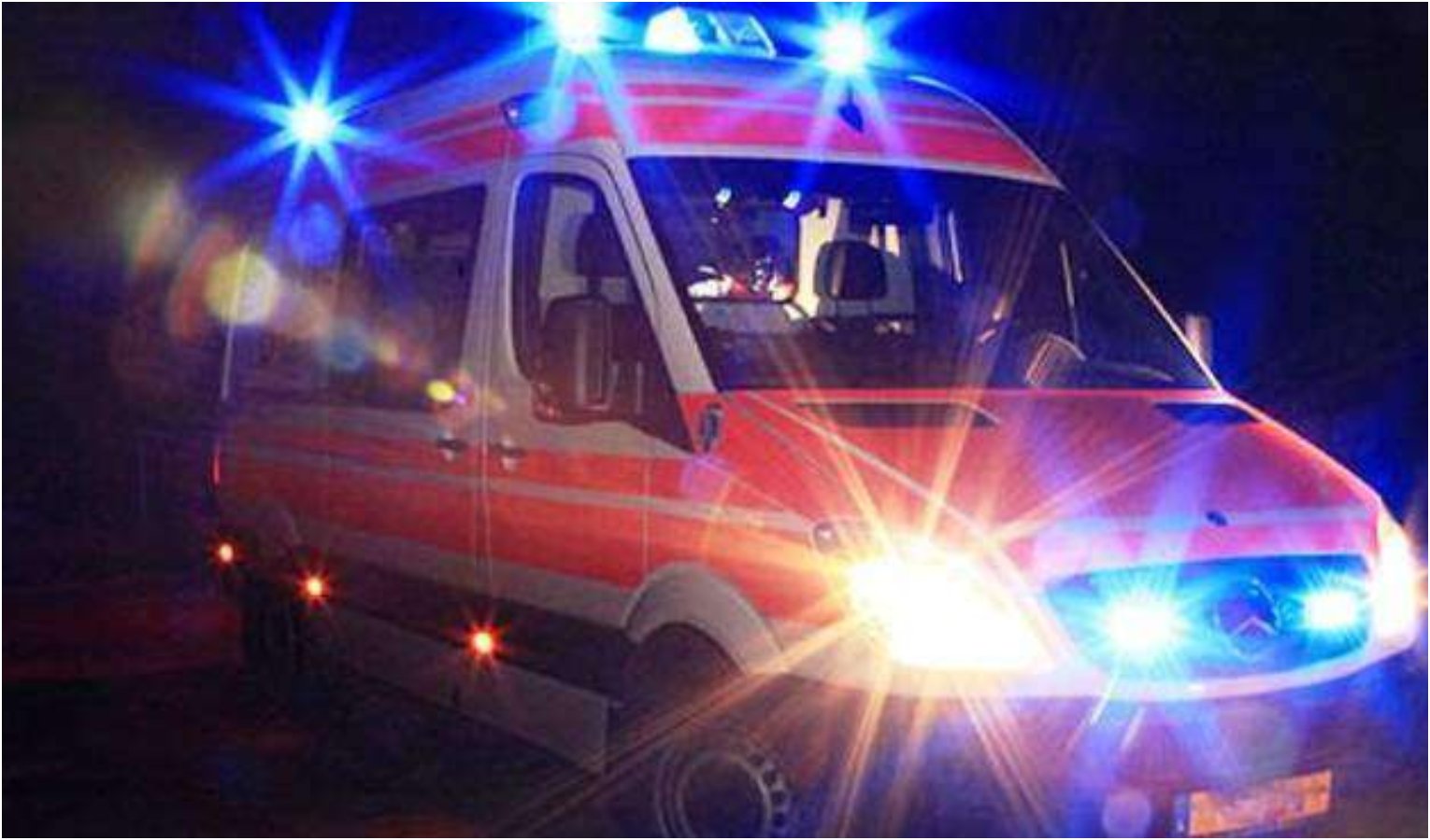Genova, moto investe pedone: donna grave all'ospedale