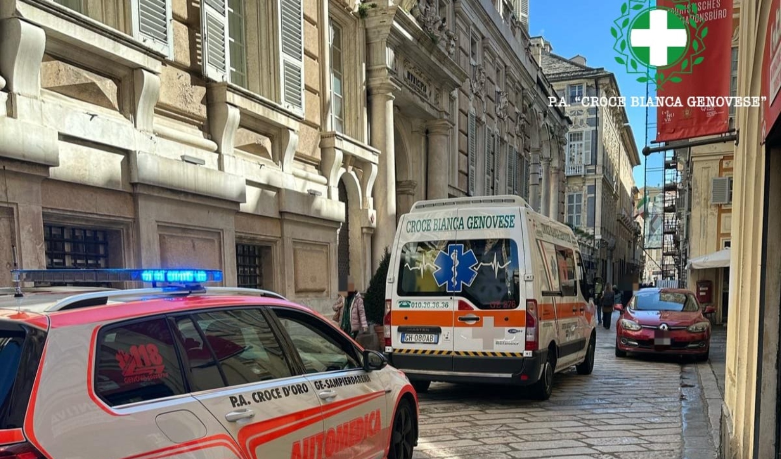 Tragedia in via Garibaldi, uomo muore in strada a pochi metri da Tursi