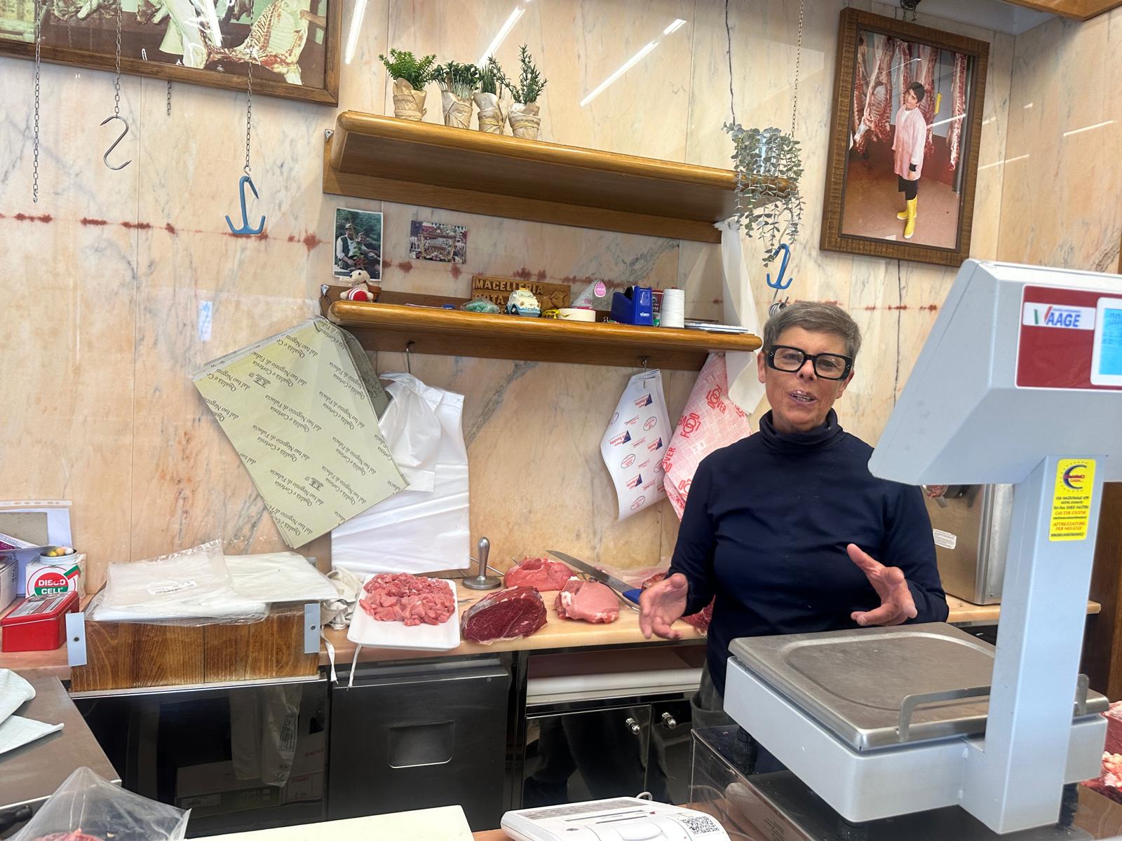 Angela, vive senza cellulare: