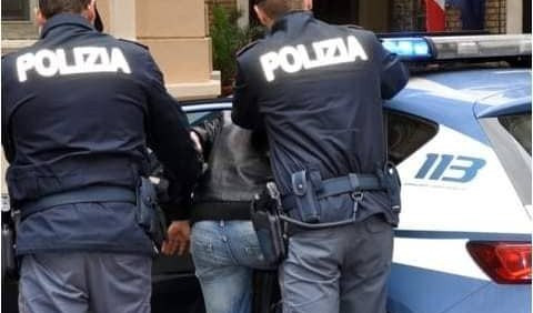 Persona arrestata dalla polizia