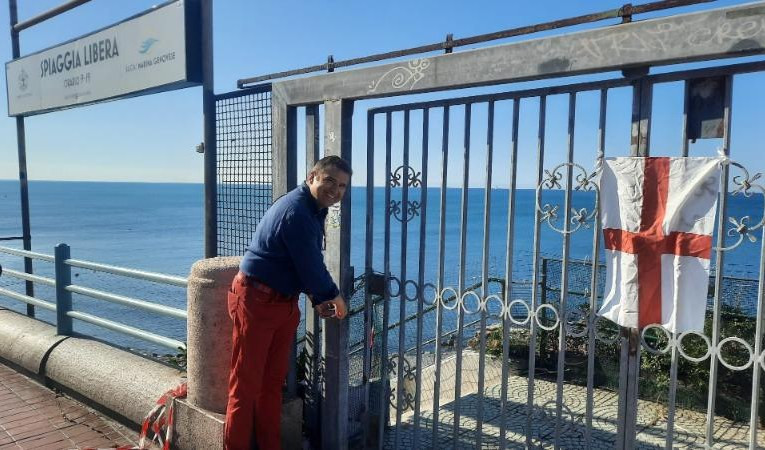 Genova, attiva nuova scala della spiaggia inclusiva ex Capo Marina