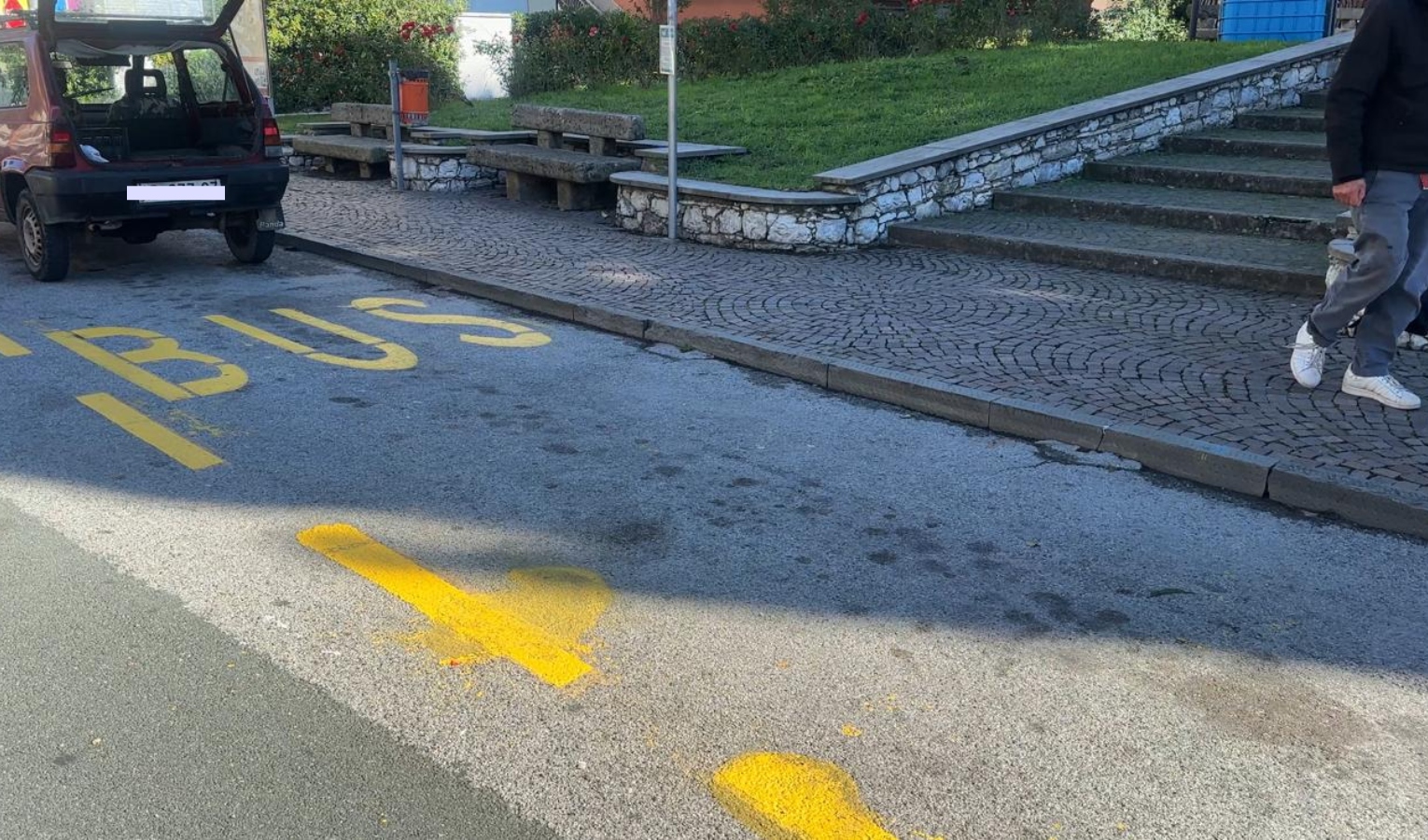 Crisi Amt, a Cogorno 55 bambini a piedi: il Comune