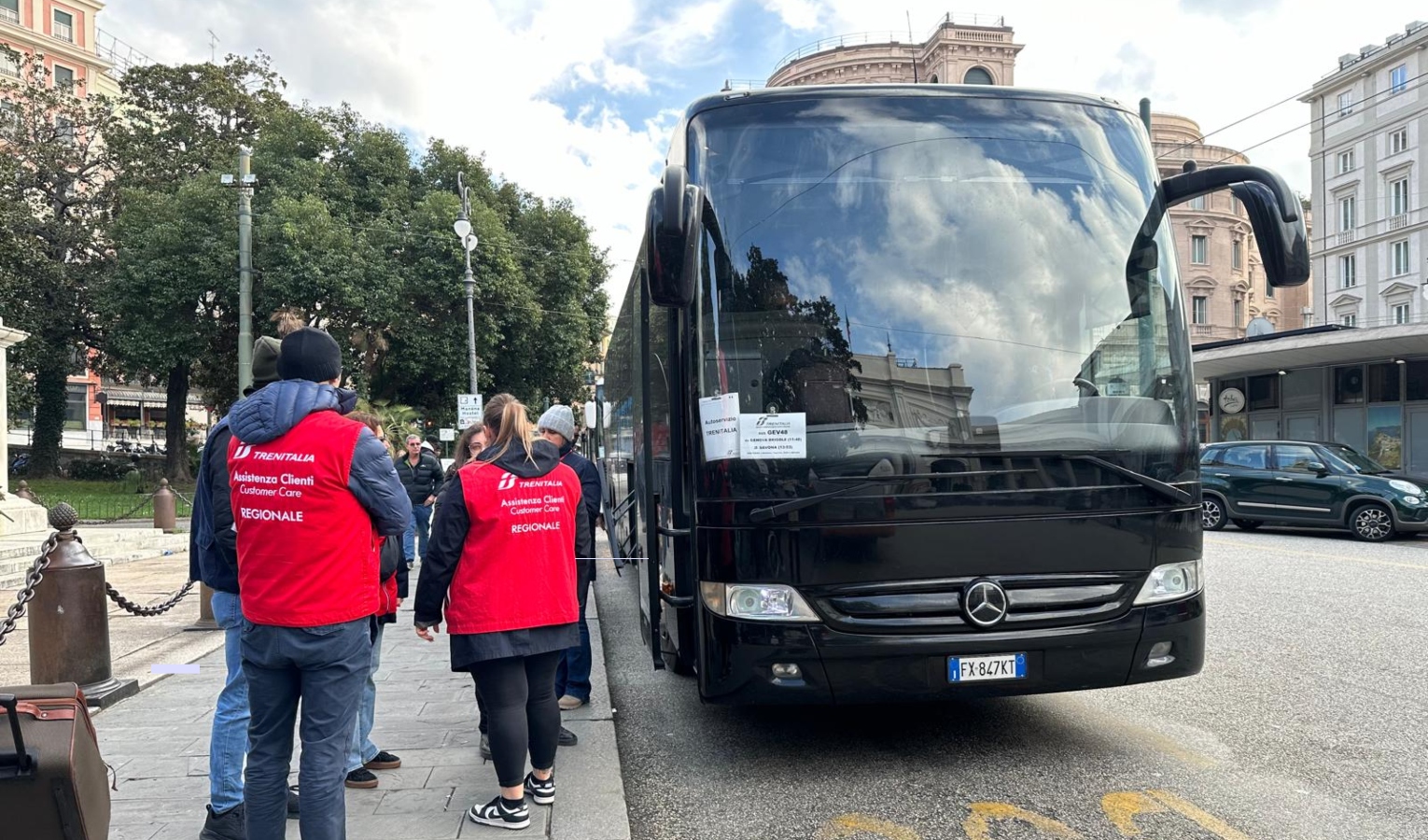 Stop ai treni, a Principe chi aspetta il bus sostitutivo tra disagi e ritardi