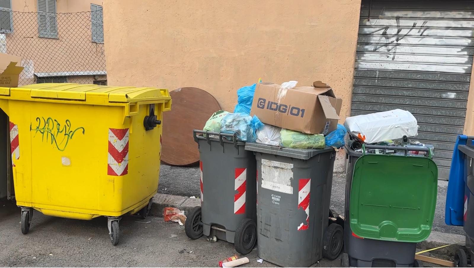 Rifiuti a Genova, Tursi prepara il 'piano Natale' per evitare il caos. E si cercano discariche temporanee