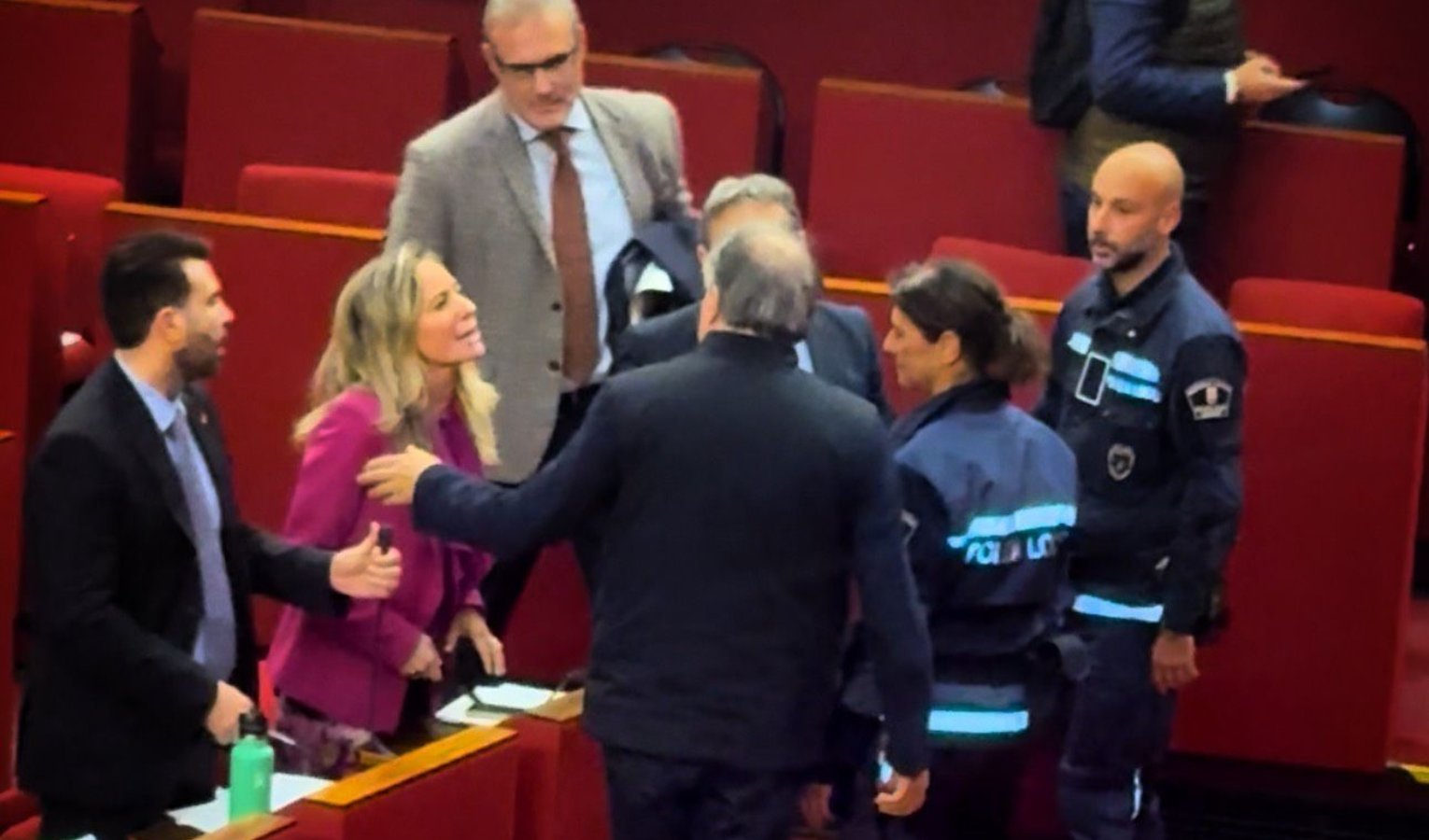 Scontro a Tursi su Amt, espulsa la consigliera Bordilli: l'opposizione lascia l'aula