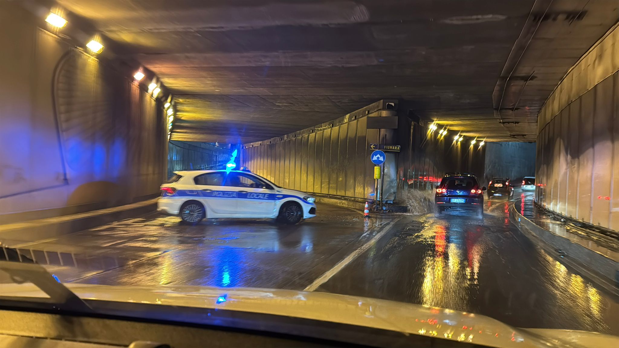 Maltempo sulla Liguria, quasi 300 chiamate ai vigili del fuoco. Tutte le situazioni ancora da risolvere