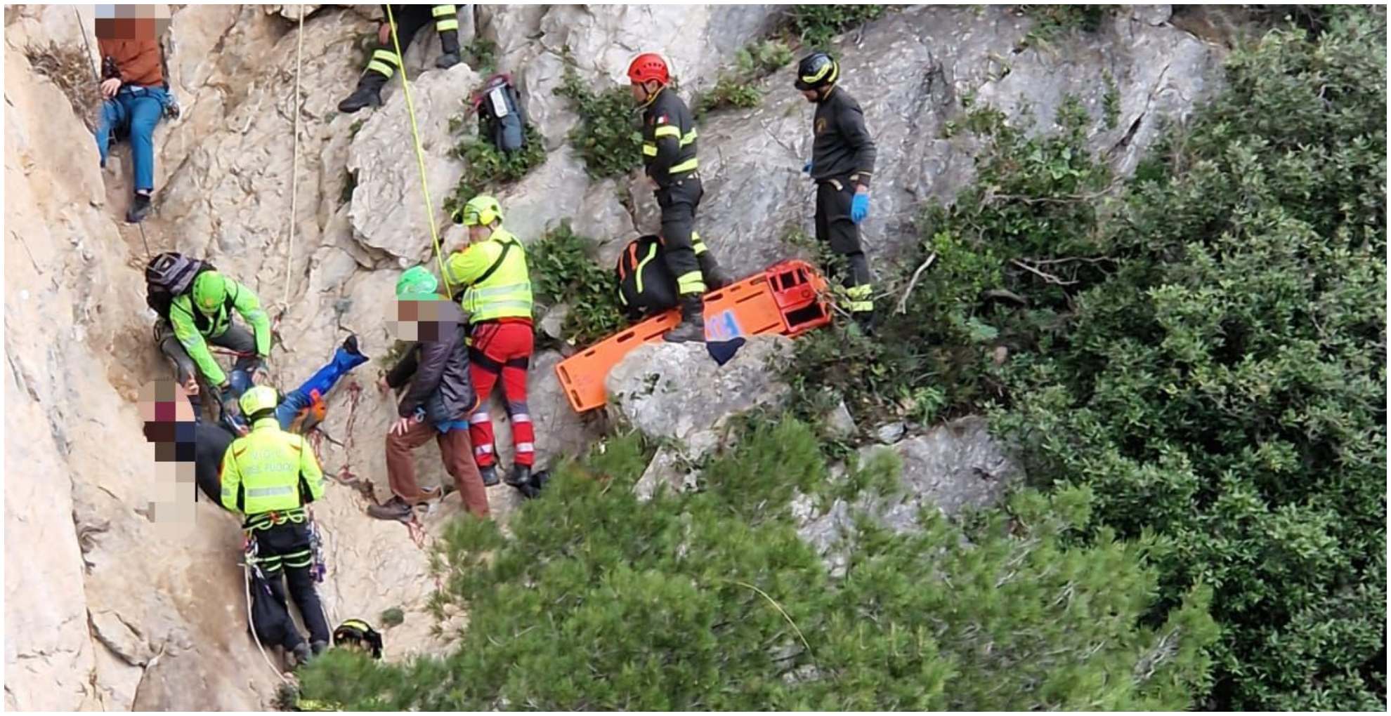 alpinisti in parete