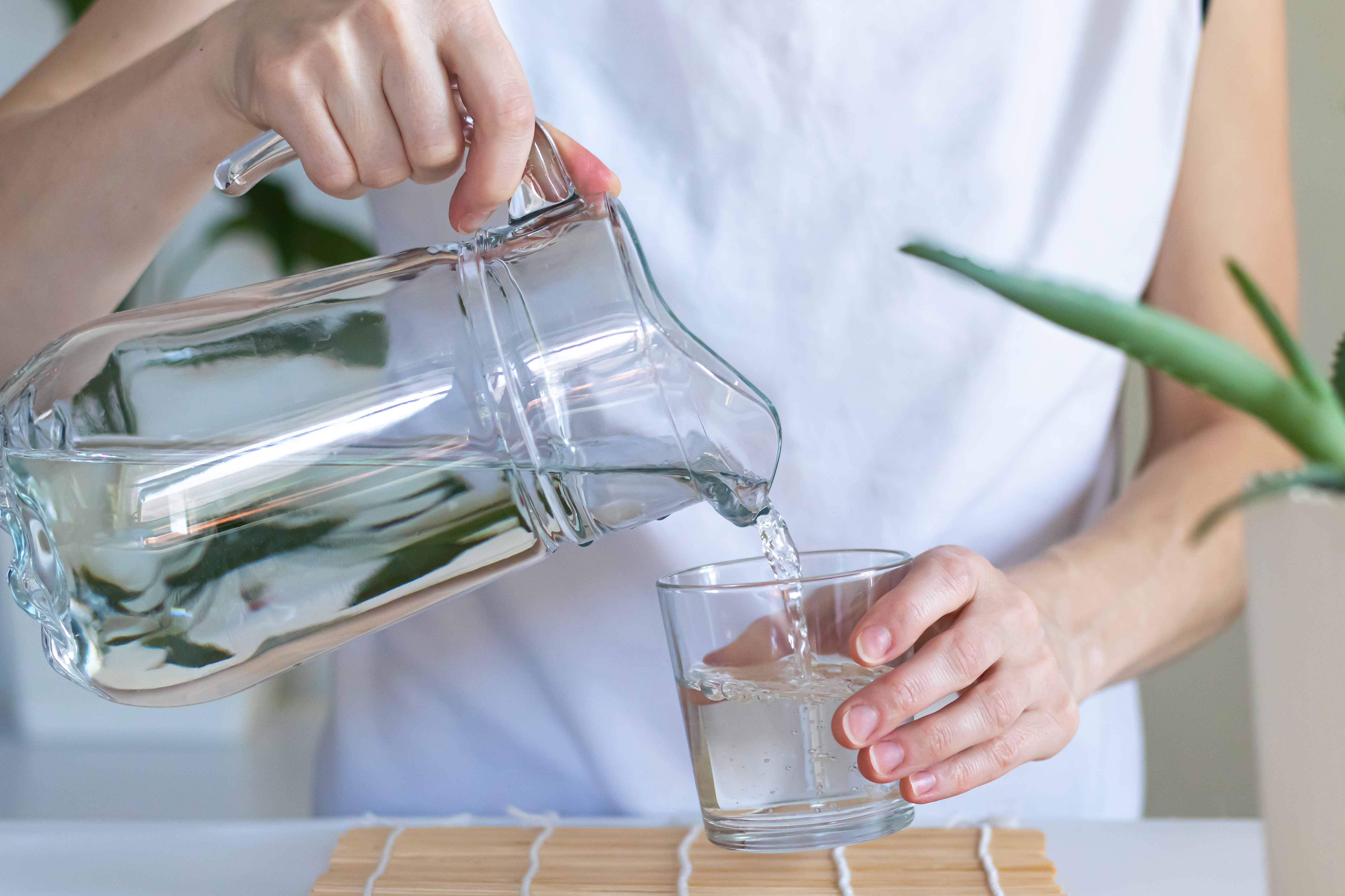 Calcoli renali e cistite, con il caldo il rischio aumenta: come proteggersi
