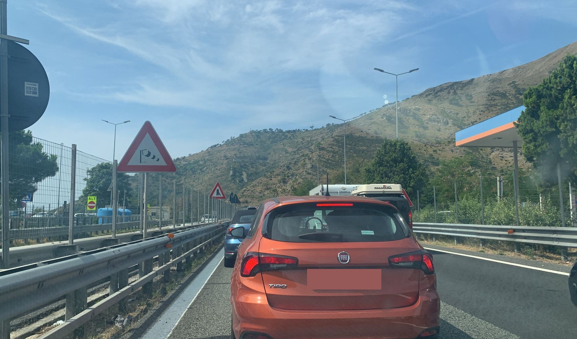 Caos autostrade, mattinata di code e incidenti in Liguria