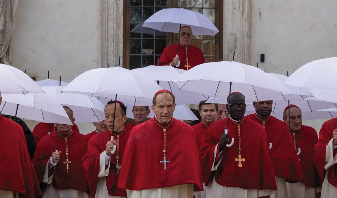 Il film della settimana: 'Conclave', una lotta di potere all'interno del Vaticano