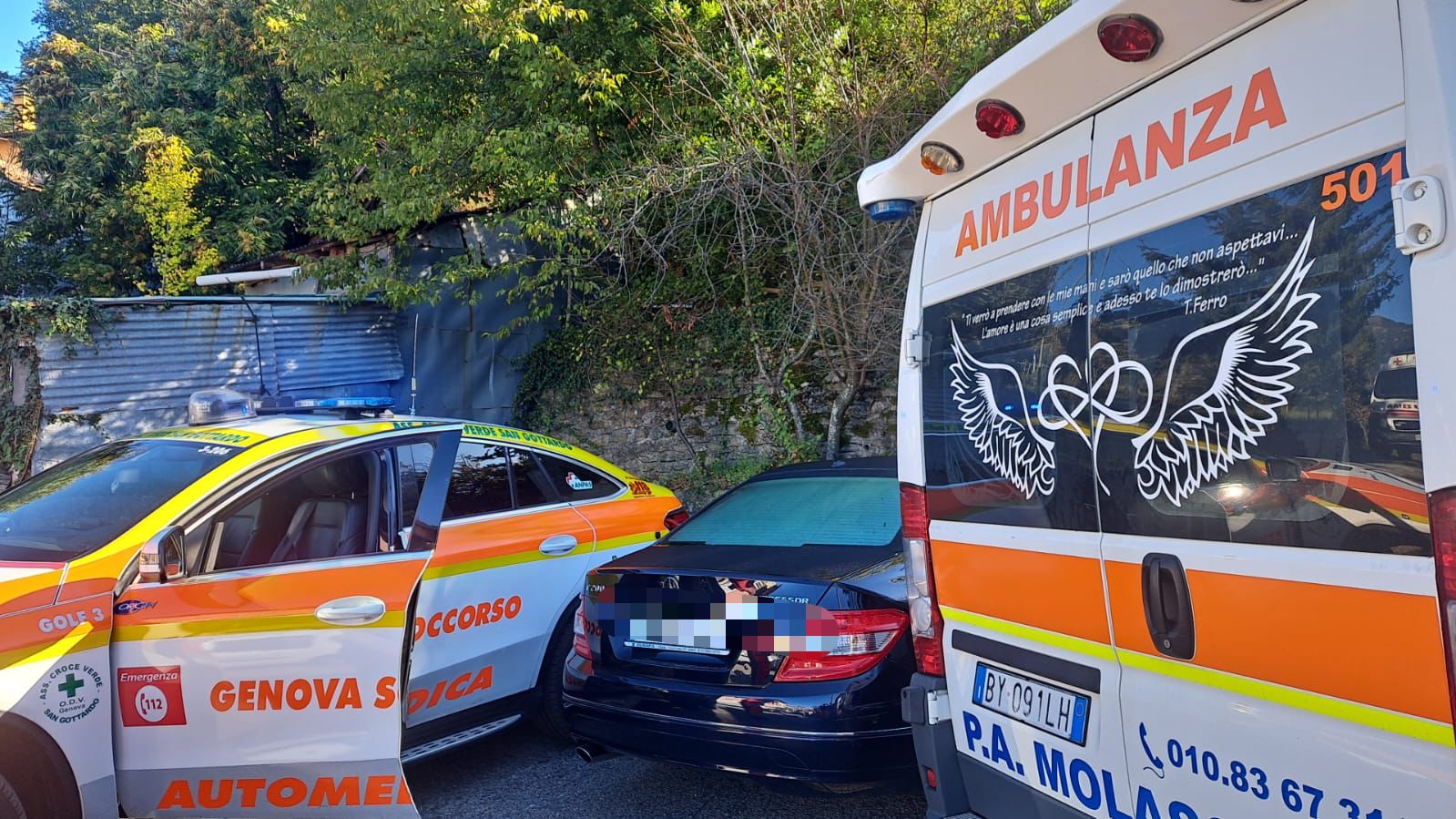 Aggressione con machete a Davagna, colpisce il vicino di casa: 67enne in codice rosso