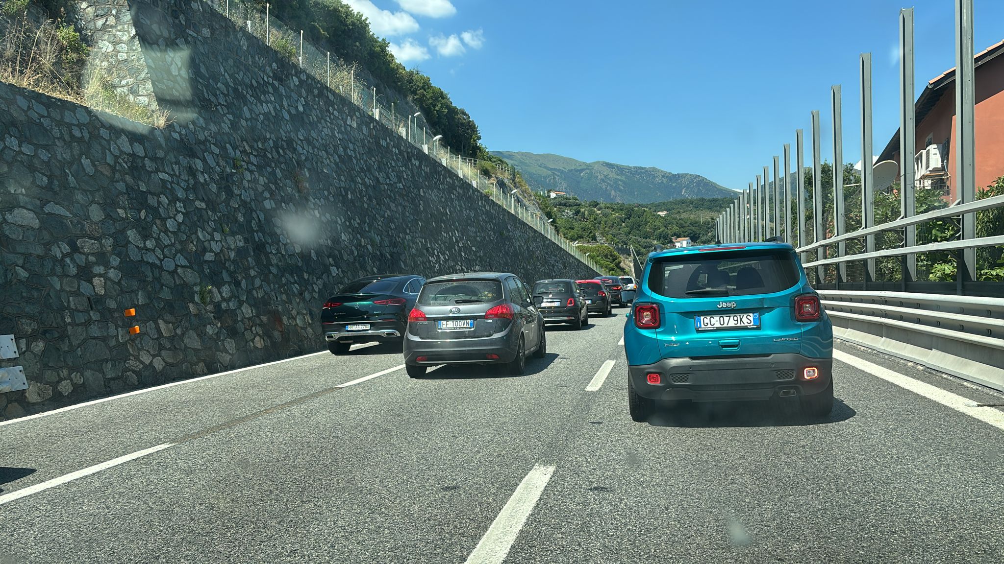 Rientro e incidenti, domenica pomeriggio di code lungo le autostrade