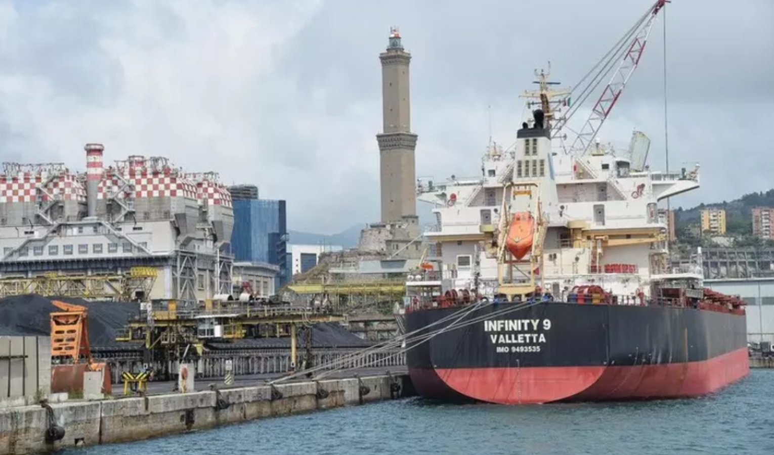 L'area dell'ex carbonile del porto di Genova servirà per lavori diga e tunnel