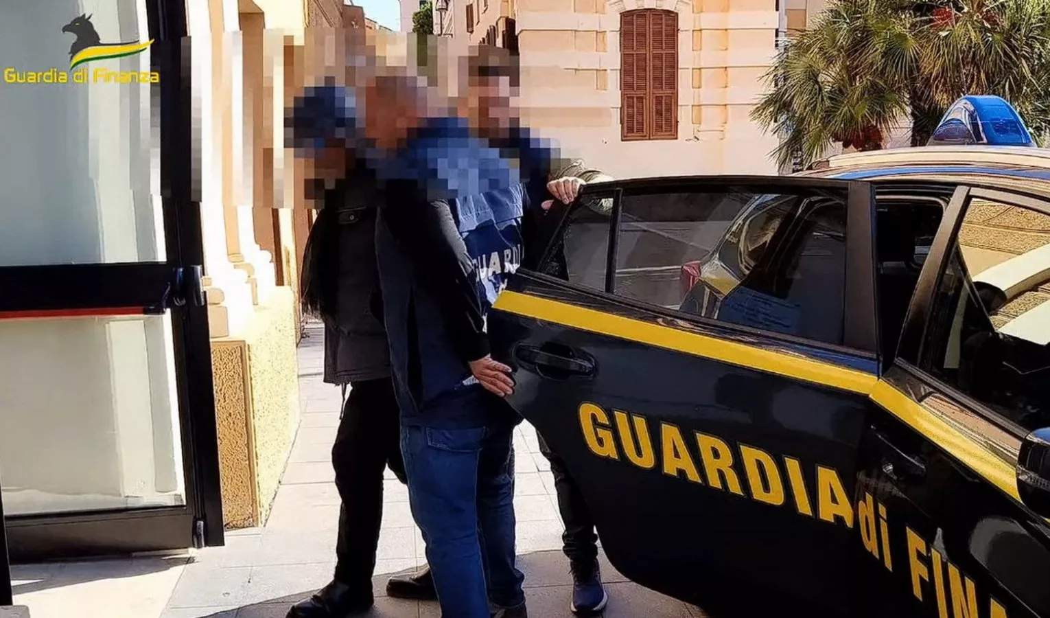 Traffico Di Droga, Violenza E Metodo Mafioso: 26 Arrestati Nell ...