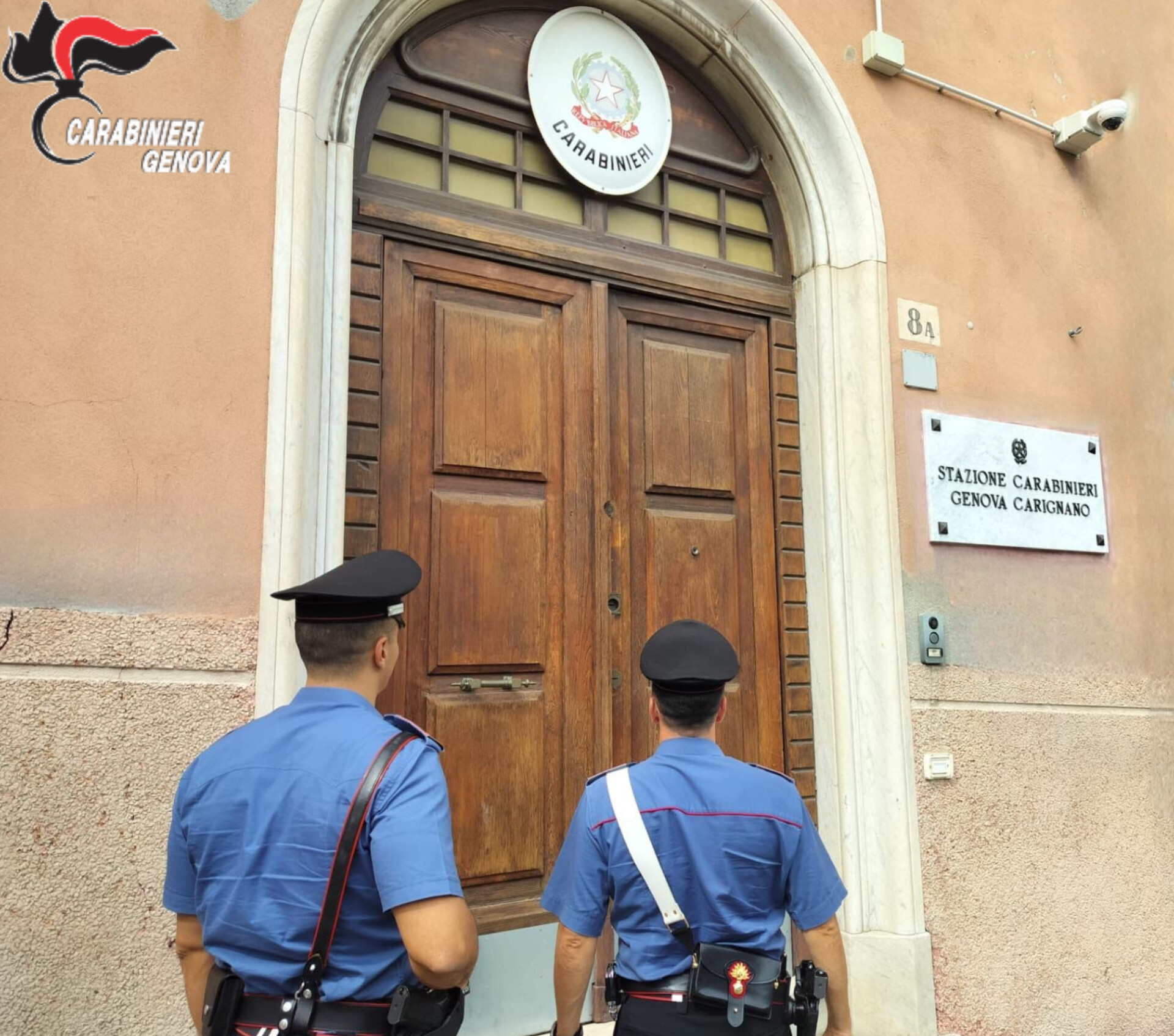 Si fingono carabinieri e truffano un'anziana di 180mila euro: arrestati