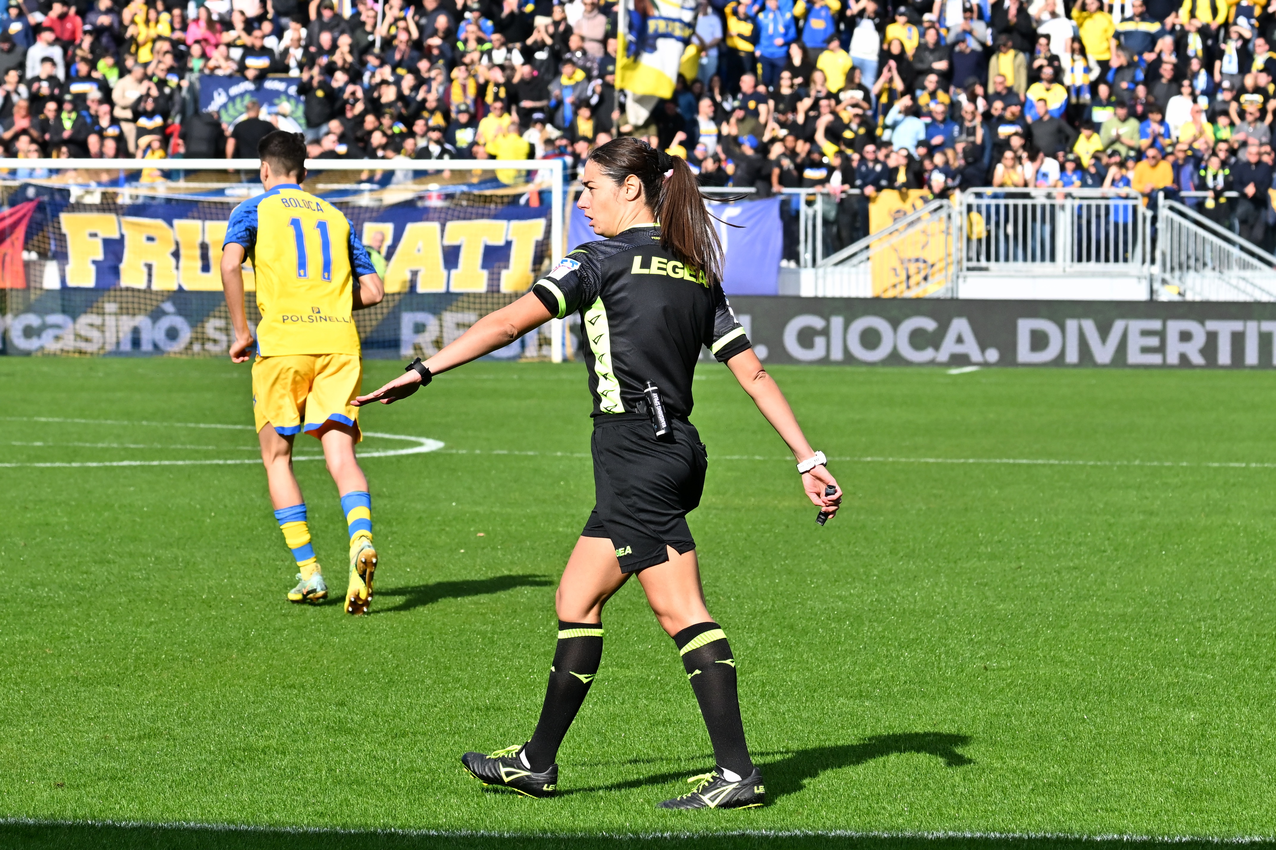 Esordio in rosa al Ferraris: Maria Sole Ferrieri Caputi stasera arbitra il Genoa per la prima volta