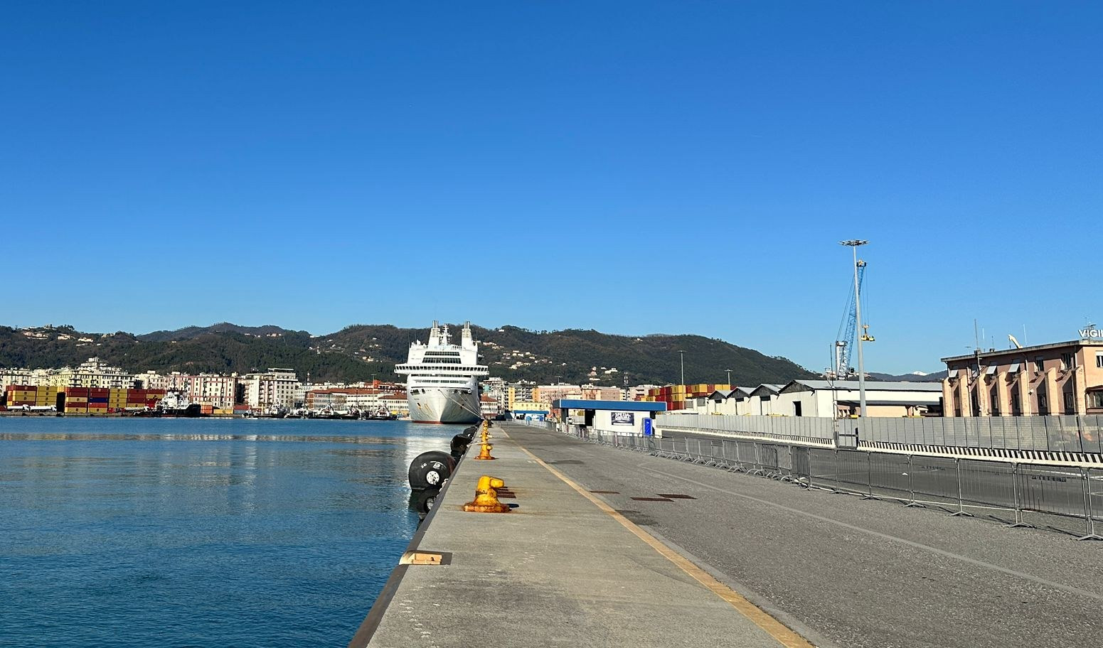 Porto Spezia, affidata la progettazione della bonifica dei fondali del Molo Italia