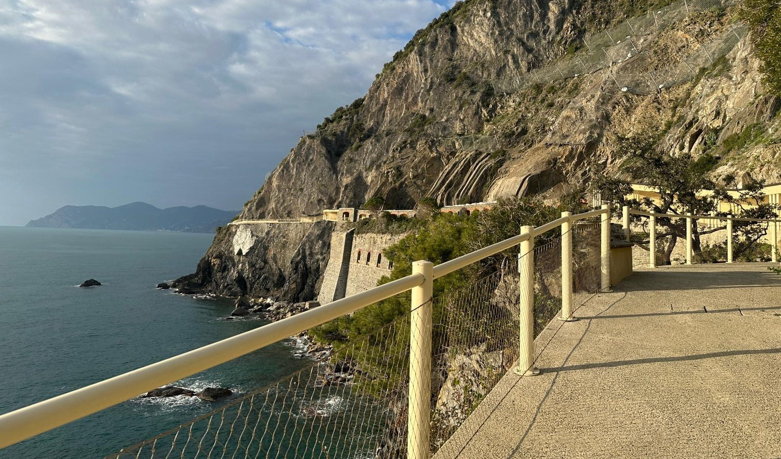 una passeggiata sul mare