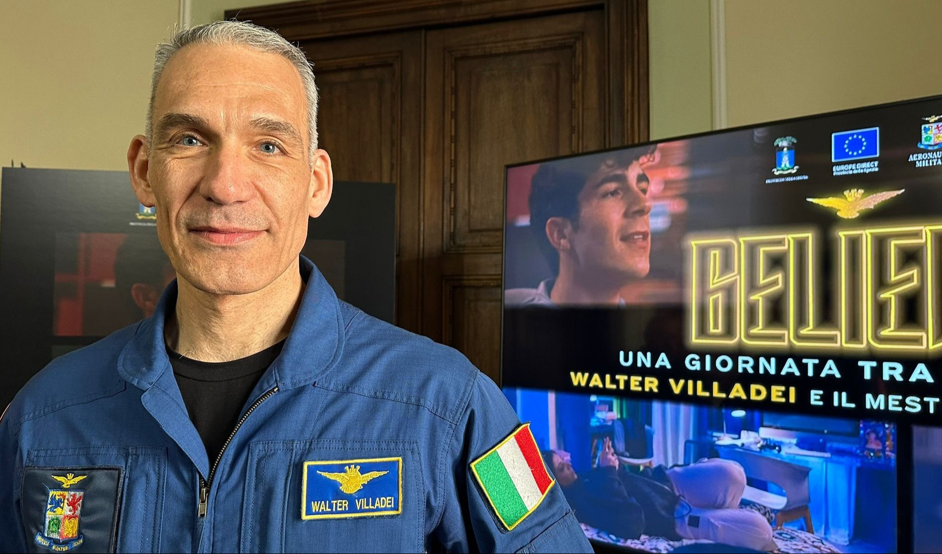 L'astronauta racconta il 'mestiere' agli studenti: 