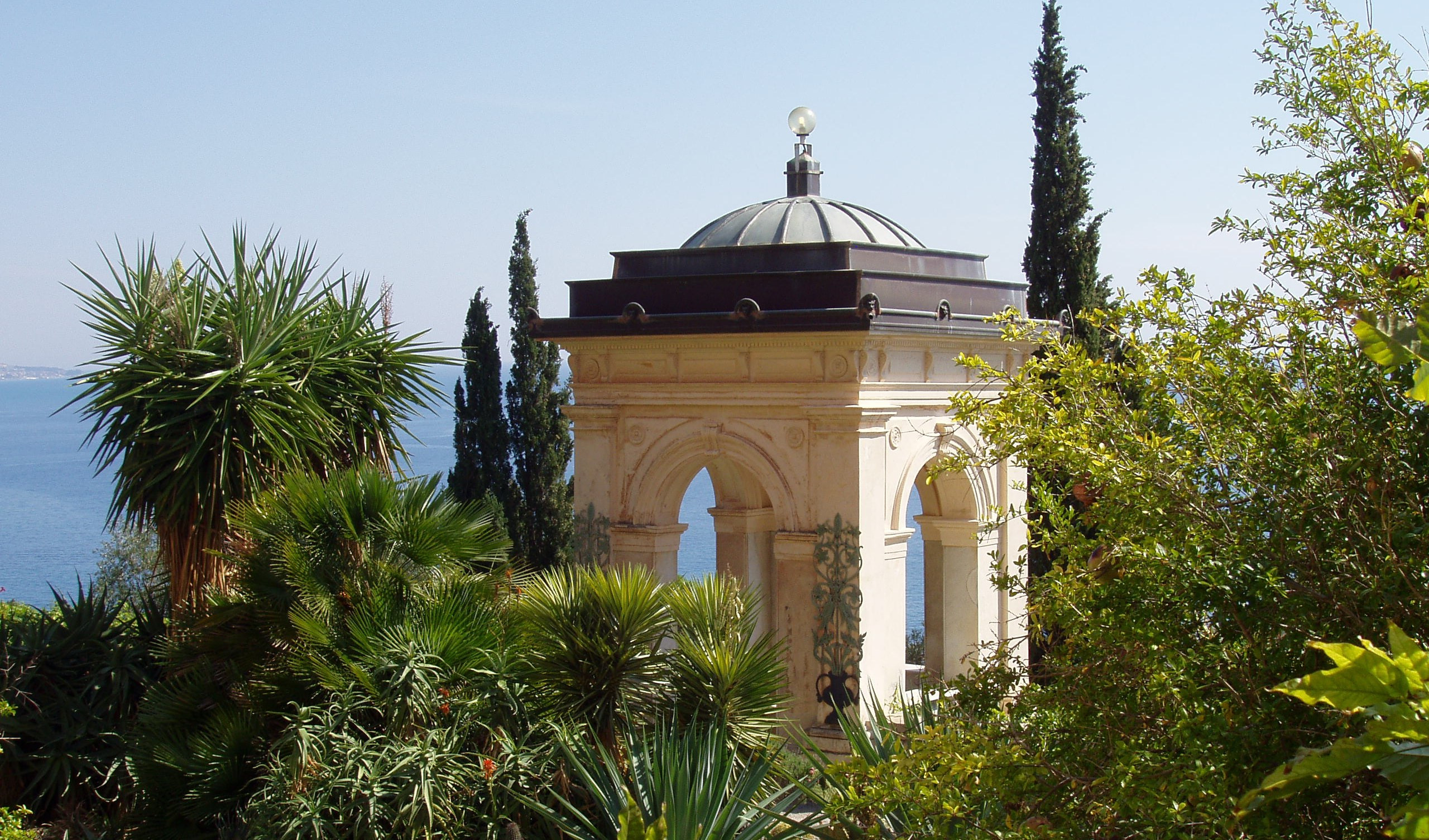 A Viaggio in Liguria un tour tra ville storiche, orti botanici, giardini e palazzi