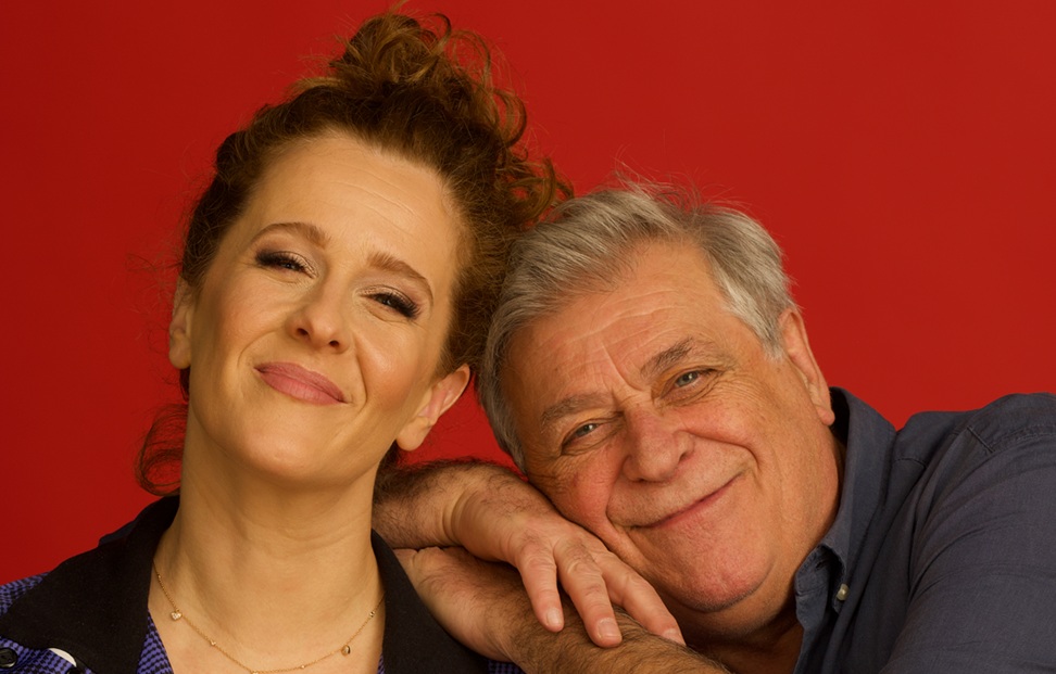 Al via 'Palco sul Mare Festival': una notte di emozioni e racconti tra musica e tradizione