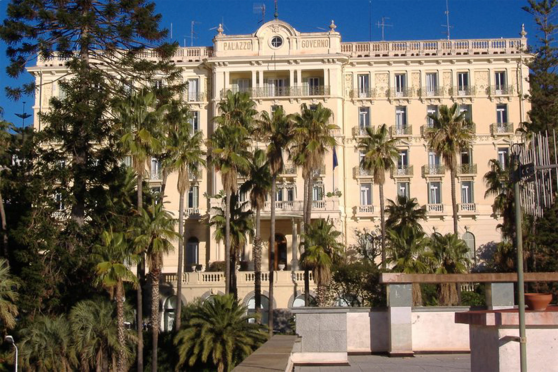 Precipita in un'intercapedine e muore, aperto un fascicolo per omicidio colposo