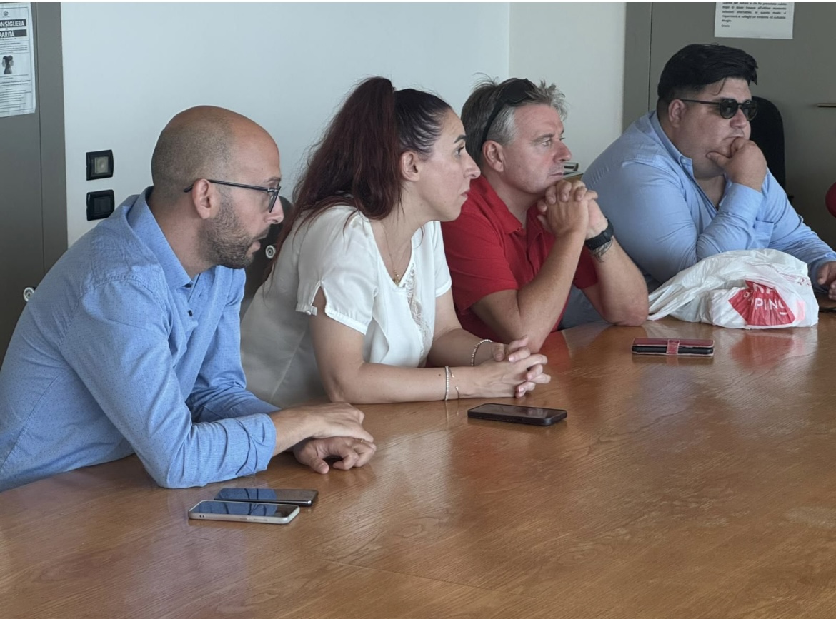 Phoenix, i sindacati: