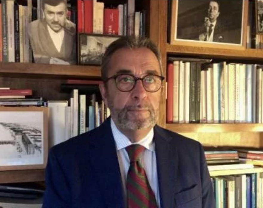 Che difficile guidare a Genova strozzata dalle soste in doppia fila