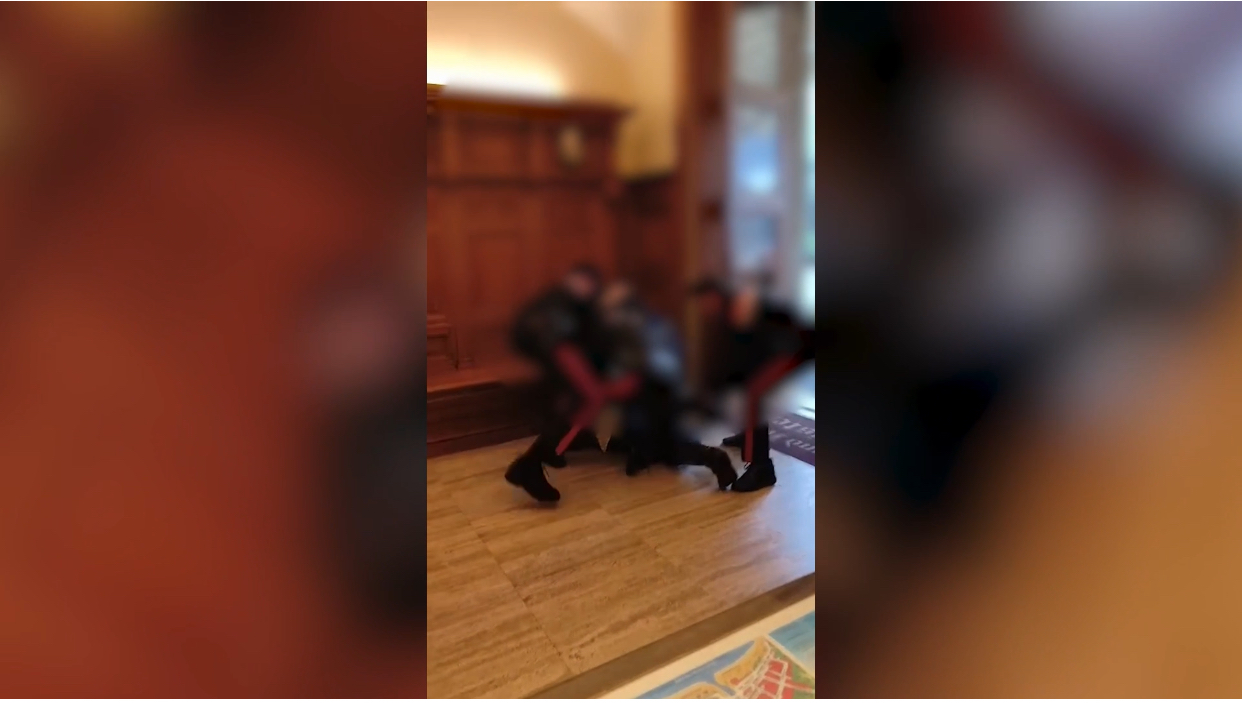 Arresto in hotel 5 stelle, difesa carabinieri: “Mai chiesti 100mila euro”, ma la pec dice altro