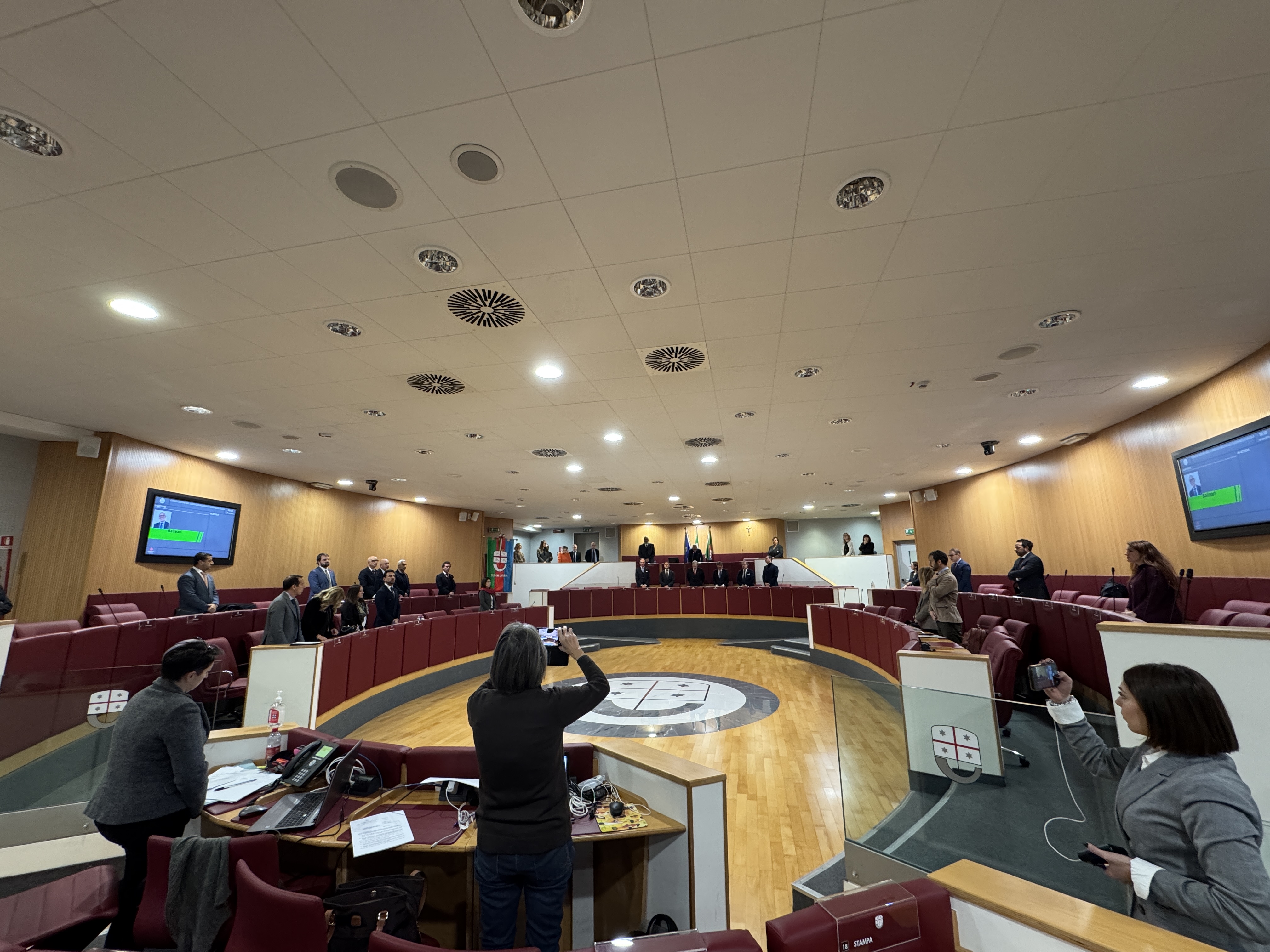 Il consiglio regionale celebra il 25 novembre, un “posto occupato” per ricordare le vittime di violenza