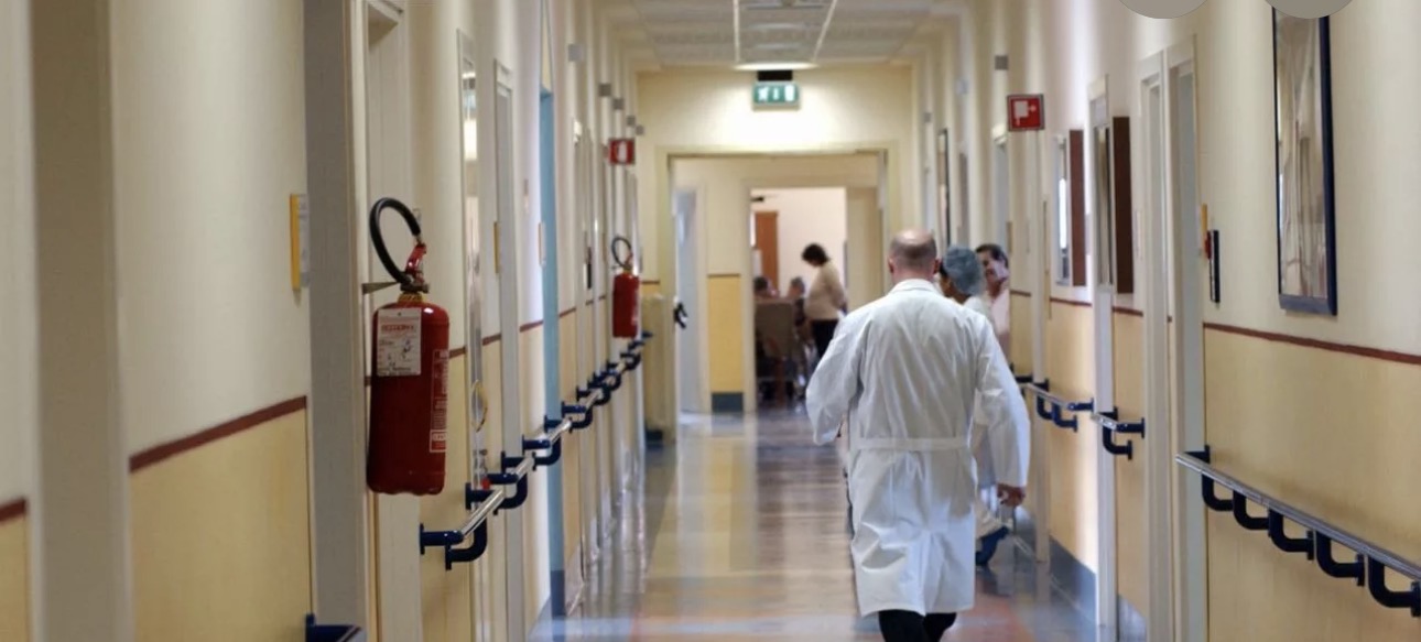 Le cifre discordanti del buco della sanità, dai 19 milioni della maggioranza ai 200 dell’opposizione