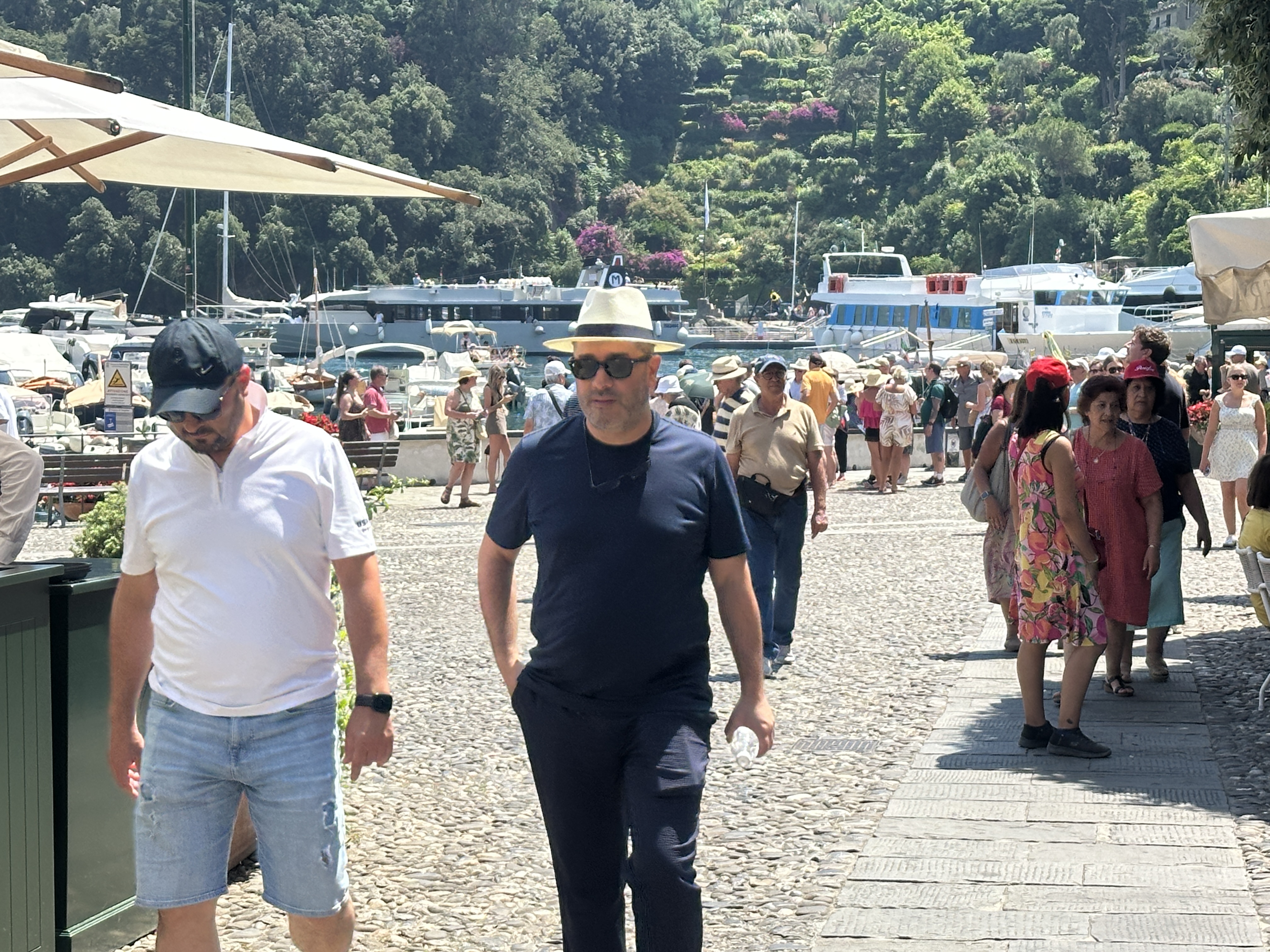 Overtourism a Portofino, Raggio: