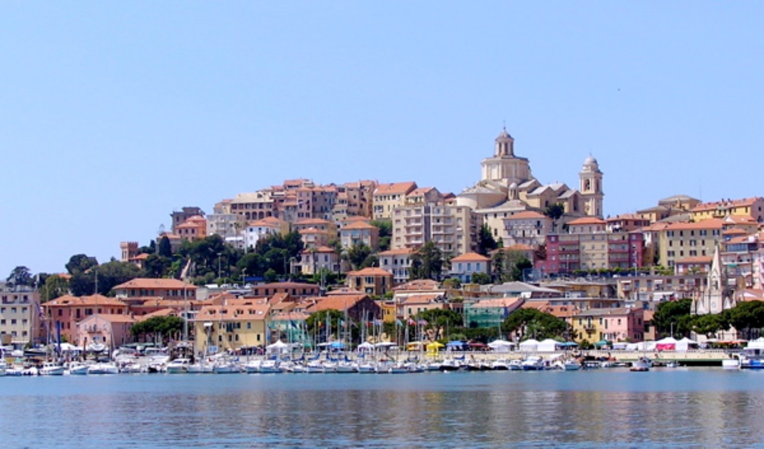 Meteo in Liguria, torna il sole: tempo stabile in tutta la regione