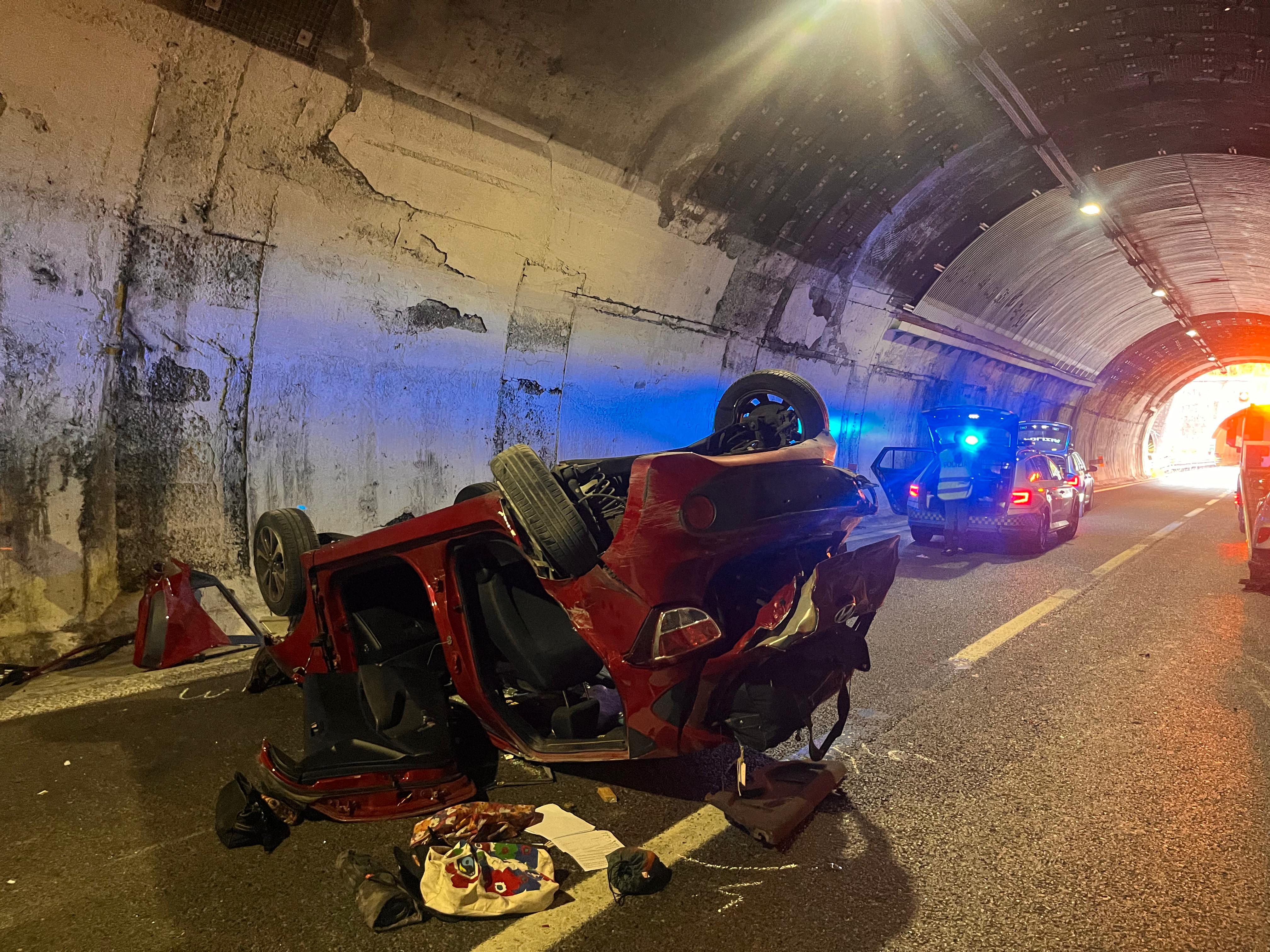 Controesodo e incidenti, auto cappottata in A12 tra Chiavari e Rapallo: 4 feriti