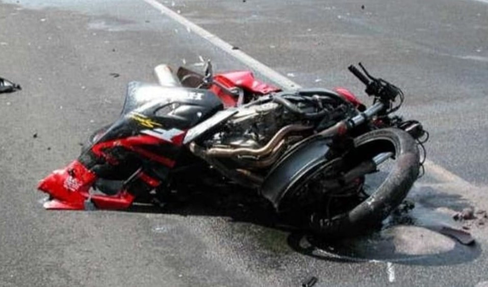 Schianto in moto sulla sp586, centauro ferito rifiuta il trasporto in elicottero