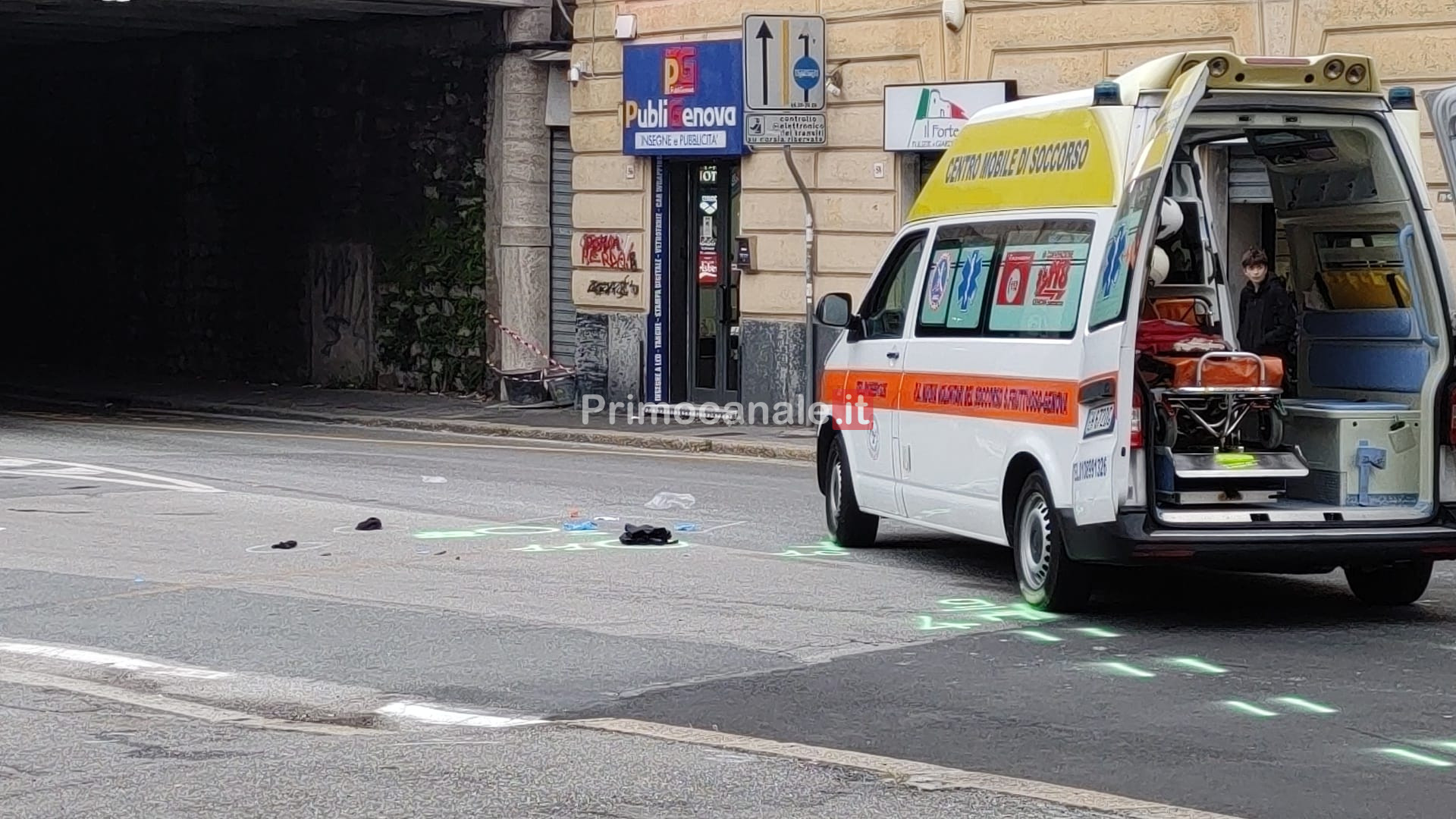 È stabile ma ancora grave il 12enne investito. Oggi la veglia nella chiesa di piazza Martinez