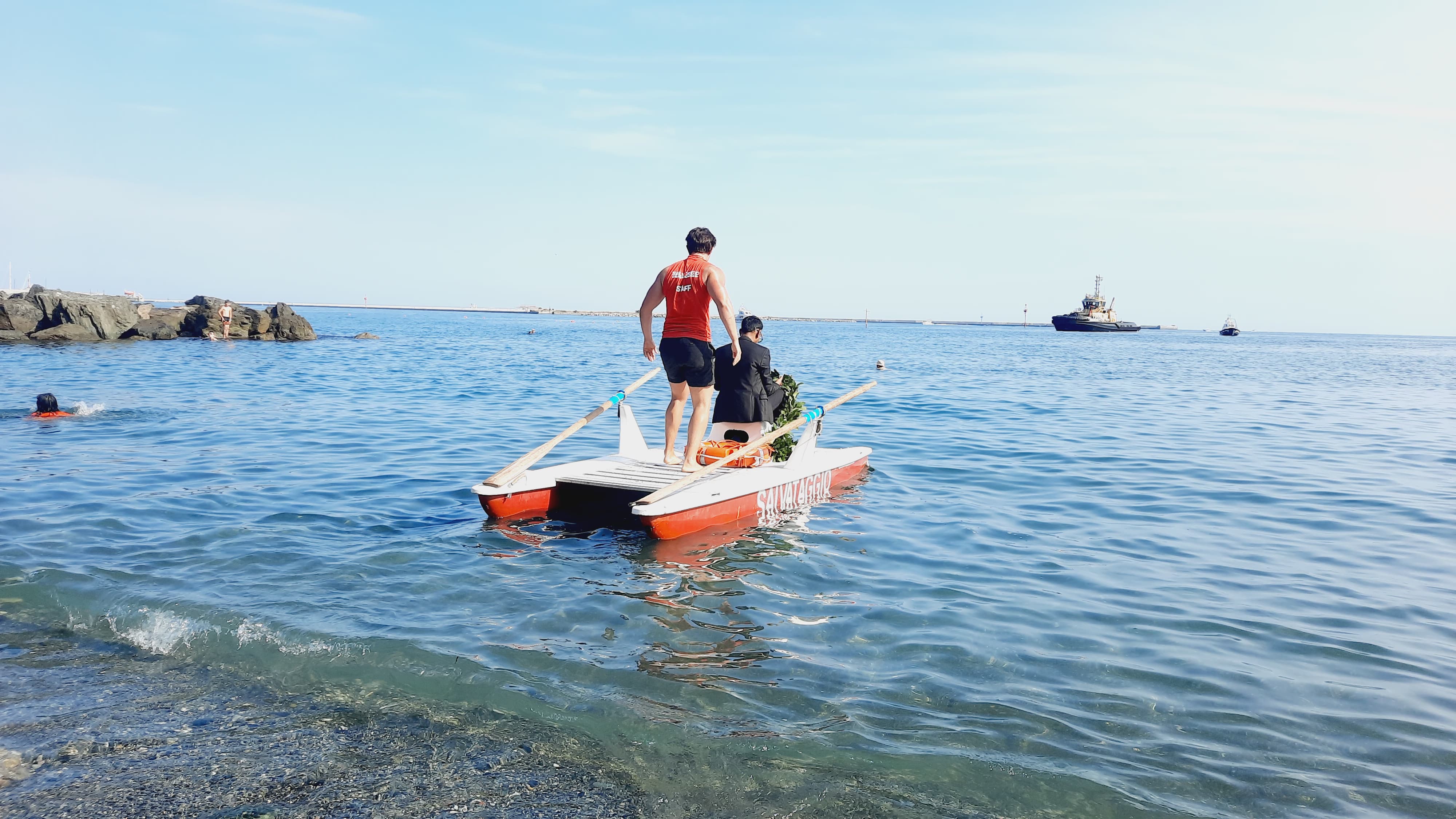 A Pegli la targa in memoria di Russel Terence Rebello, ultima vittima della Costa Concordia