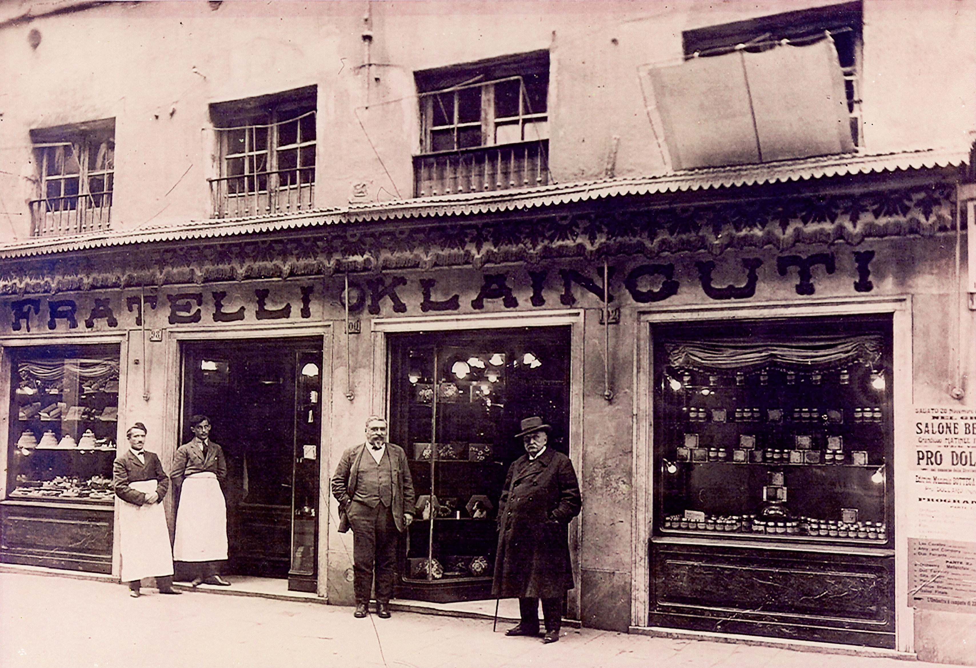 Centro storico, dopo 5 anni riapre il bar pasticceria Klainguti
