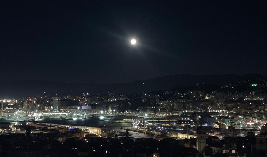 La luna piena del lupo illumina i cieli della Liguria: ecco quando