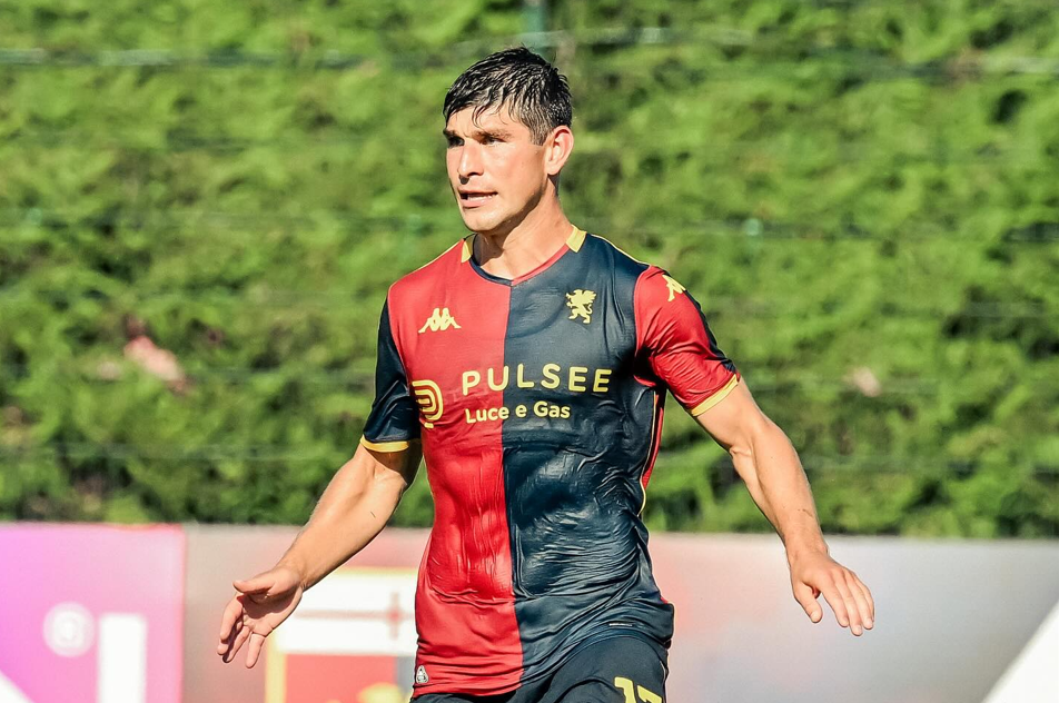 Pari del Genoa con la Nazionale Universitaria Giapponese