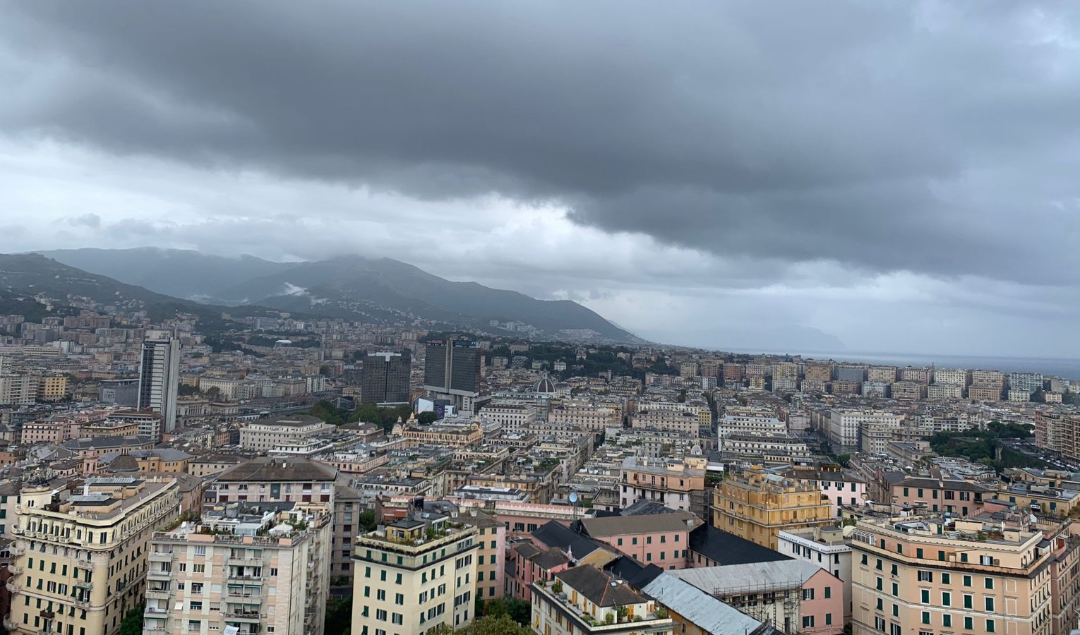 Cielo grigio e pioggia sulla Liguria, ecco le previsioni 3BMeteo 