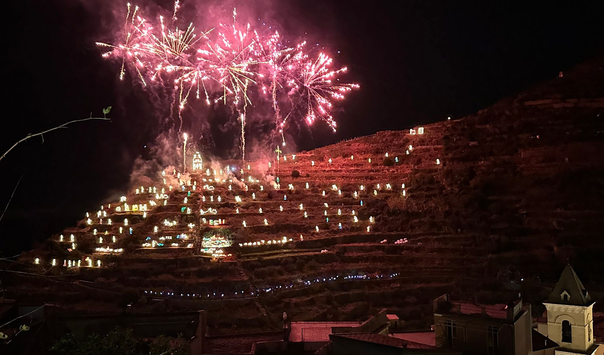 A Viaggio in Liguria i presepi più belli, tripudio di luci e tradizione